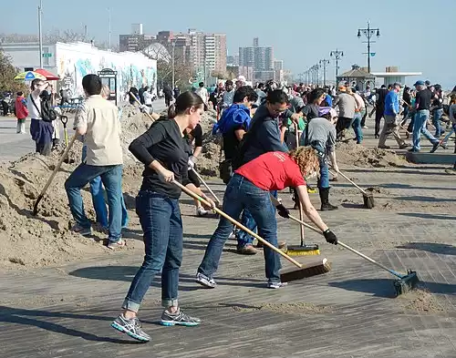 معنی کلمه بشردوستی در فرهنگ فارسی