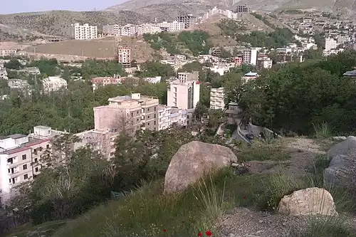 معنی کلمه آوین در دانشنامه آزاد فارسی