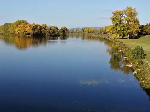 معنی کلمه واخ در دانشنامه عمومی