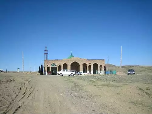 معنی کلمه ساقی در فرهنگ معین