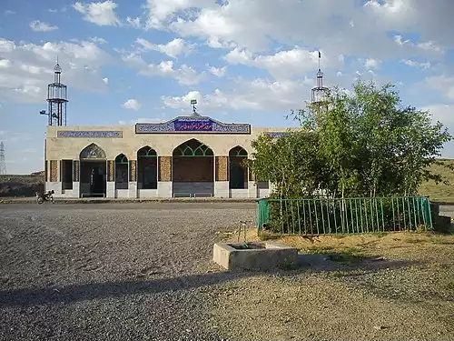 معنی کلمه ساقی در فرهنگ فارسی