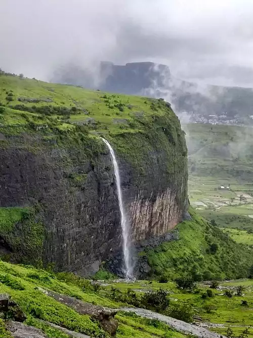 معنی کلمه ناسیک در لغت نامه دهخدا