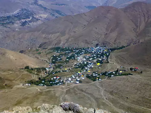 معنی کلمه ايرا در فرهنگ معین