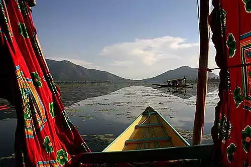 معنی کلمه جامو و کشمیر در دانشنامه عمومی