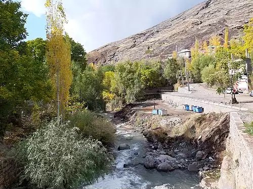 معنی کلمه مهران در ویکی واژه